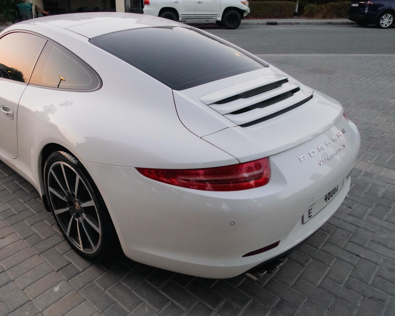 Porsche 911 Carrera S 3.8L (400 HP) Coupe