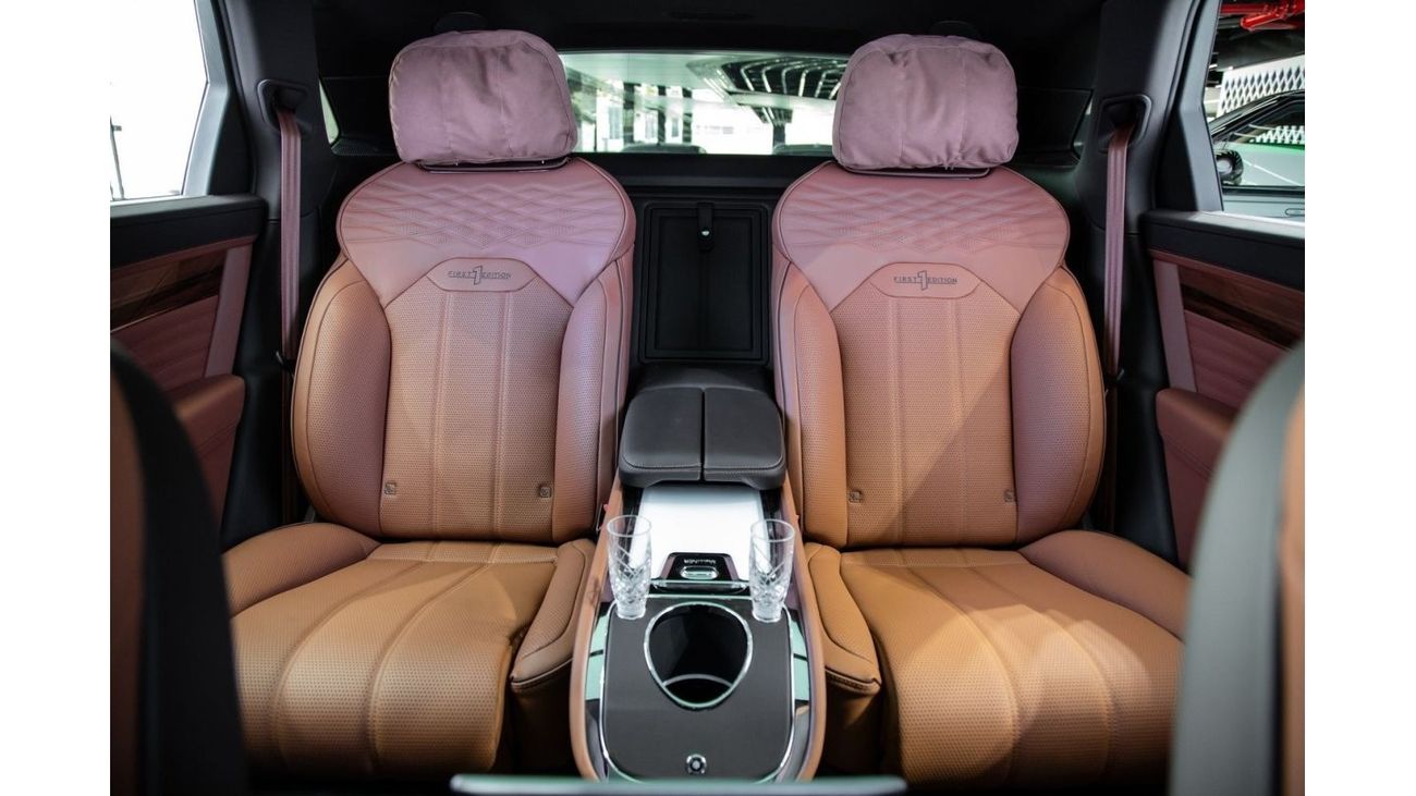 بنتلي بينتايجا Bentley Bentayga Azure First Edition EWB