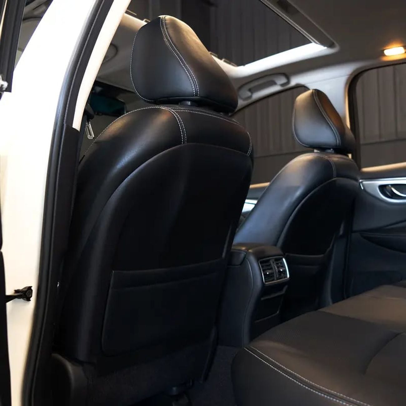 Infiniti Q50 Luxe 2.0L 1,398 pm • 0% Downpayment • Luxe • 1 Year Warranty