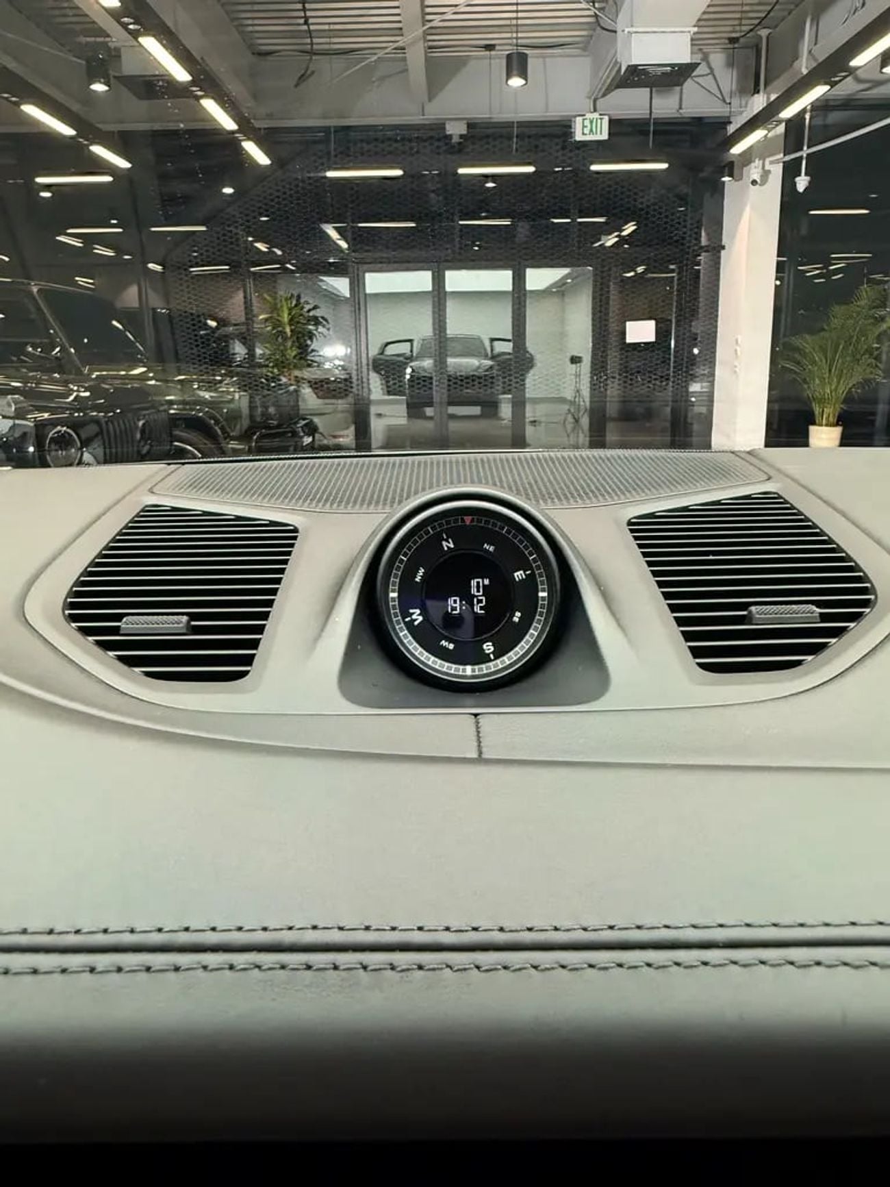 Porsche Cayenne 2024 Porsche Cayenne E-Hybrid Coupe (GCC Specs) – Grey with Red Interior