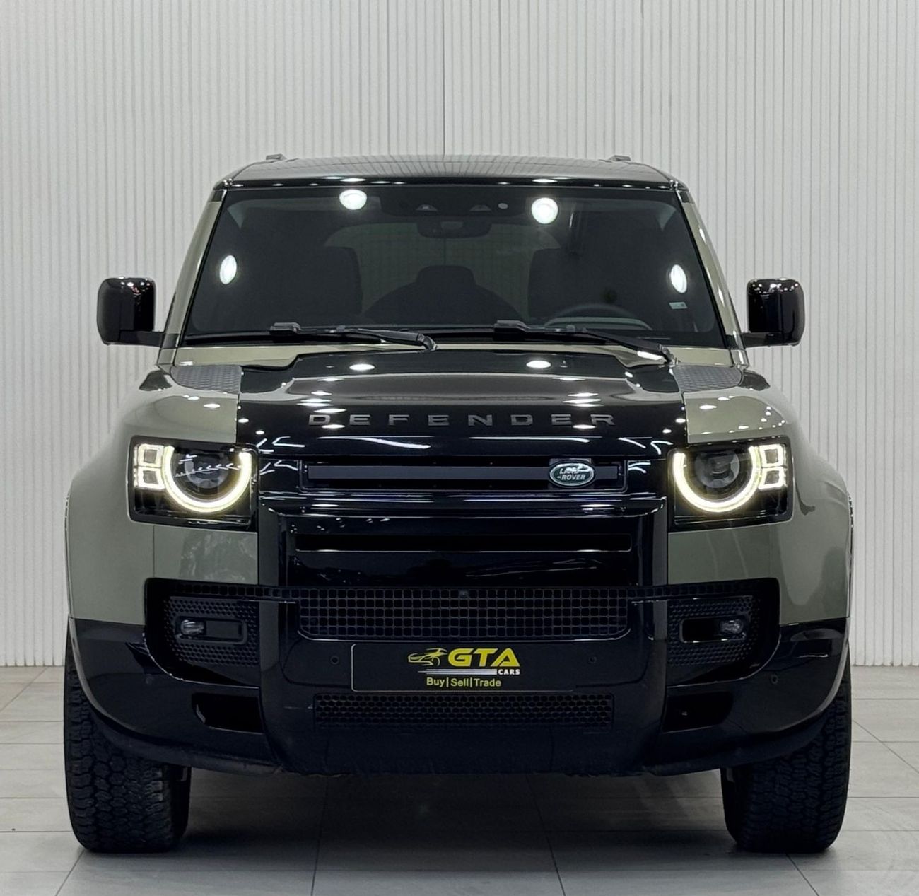 Land Rover Defender 110 SE P300 2.0L 2023 Land Rover Defender SE P300 110, Aug 2028 Land Rover Warranty, Very Low Kms, G