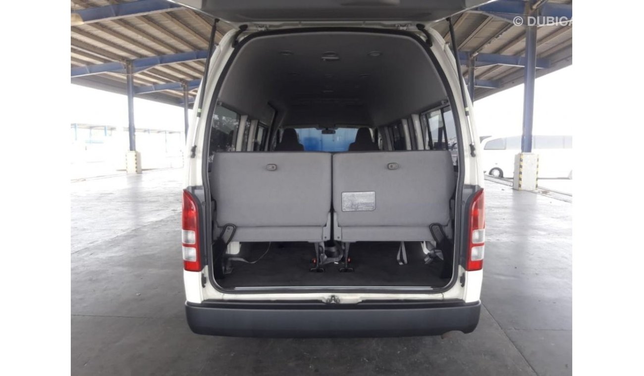 تويوتا هاياس Hiace Commuter Van RIGHT HAND DRIVE  (PM619)