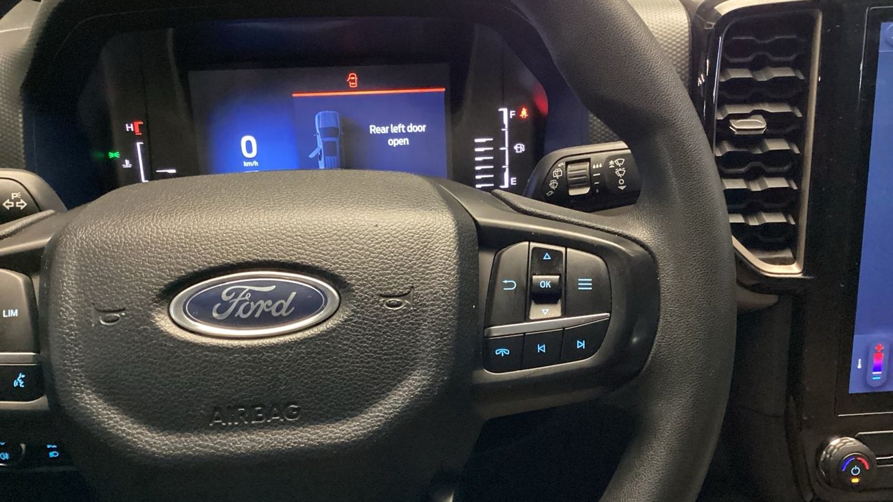 Ford Everest XLT | Guaranteed Warranty | 0 Down Payment