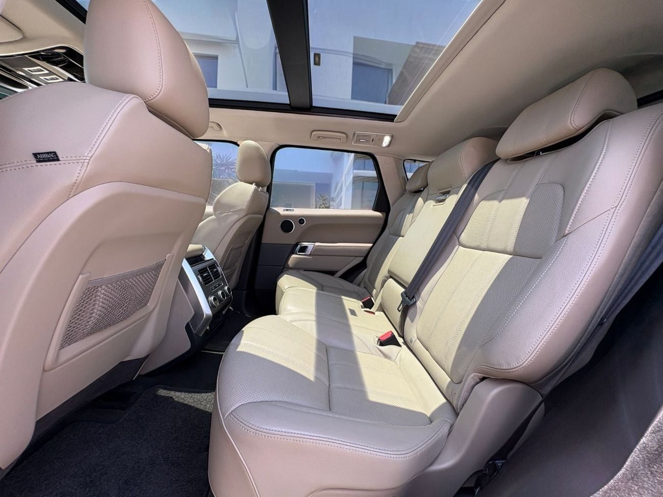 Land Rover Range Rover Sport SE 3.0L AED 2,340 P.M | 0% DOWN PAYMENT | RANGE ROVER SPORT SE | 2017 | 1ST OWNER | GCC SPECS