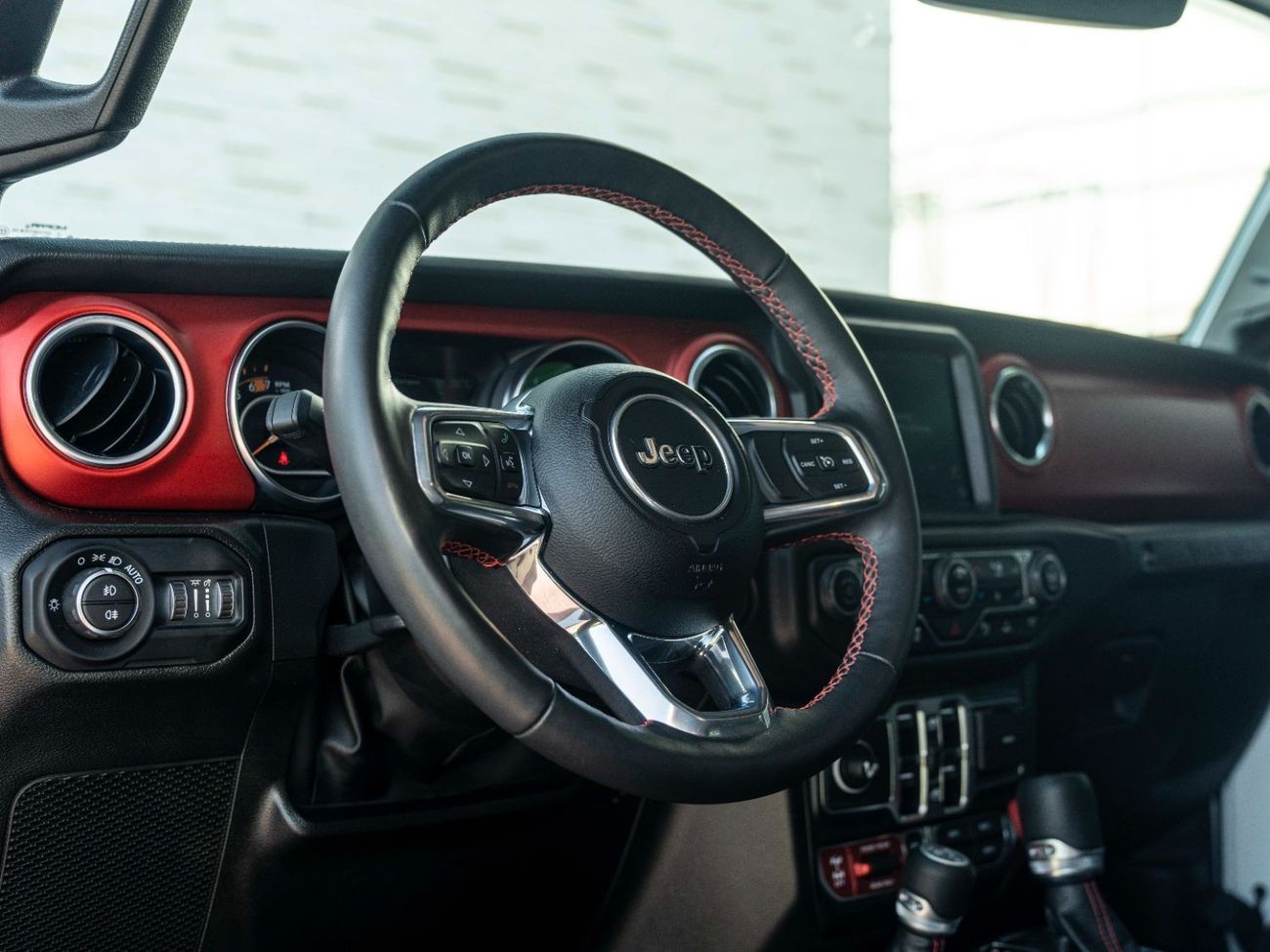 Jeep Wrangler AED 3,617 PM • RUBICON STAGE 3 OFF-ROAD MODS • ONLY 4,000 KM • OFFICIAL JEEP WARRANTY + SERVICE PLAN