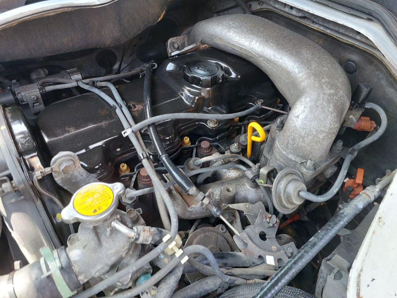 Toyota Hiace (RAMADAN OFFER) TOYOTA HIACE VAN RHD 2001 MODEL 3.0 L DIESEL AUTOMATIC(PM07214)