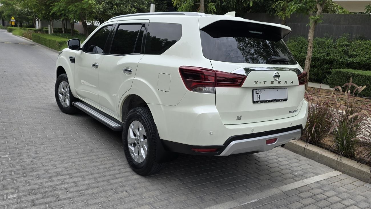 نيسان إكستيرا Titanium 2.5L 4WD