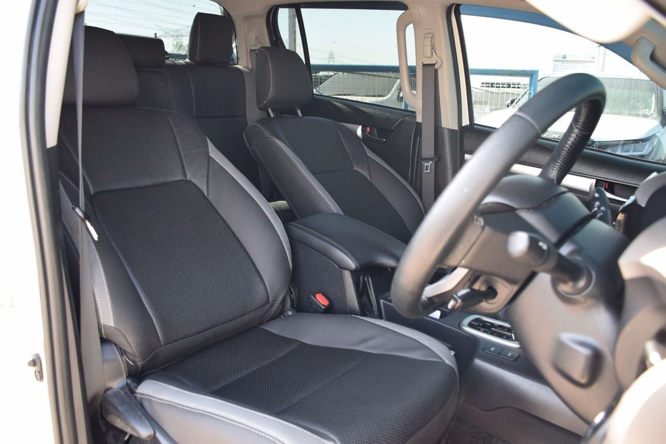 تويوتا هيلوكس GR SPORT 4X4 Diesel 2.8L (Right Hand Drive)