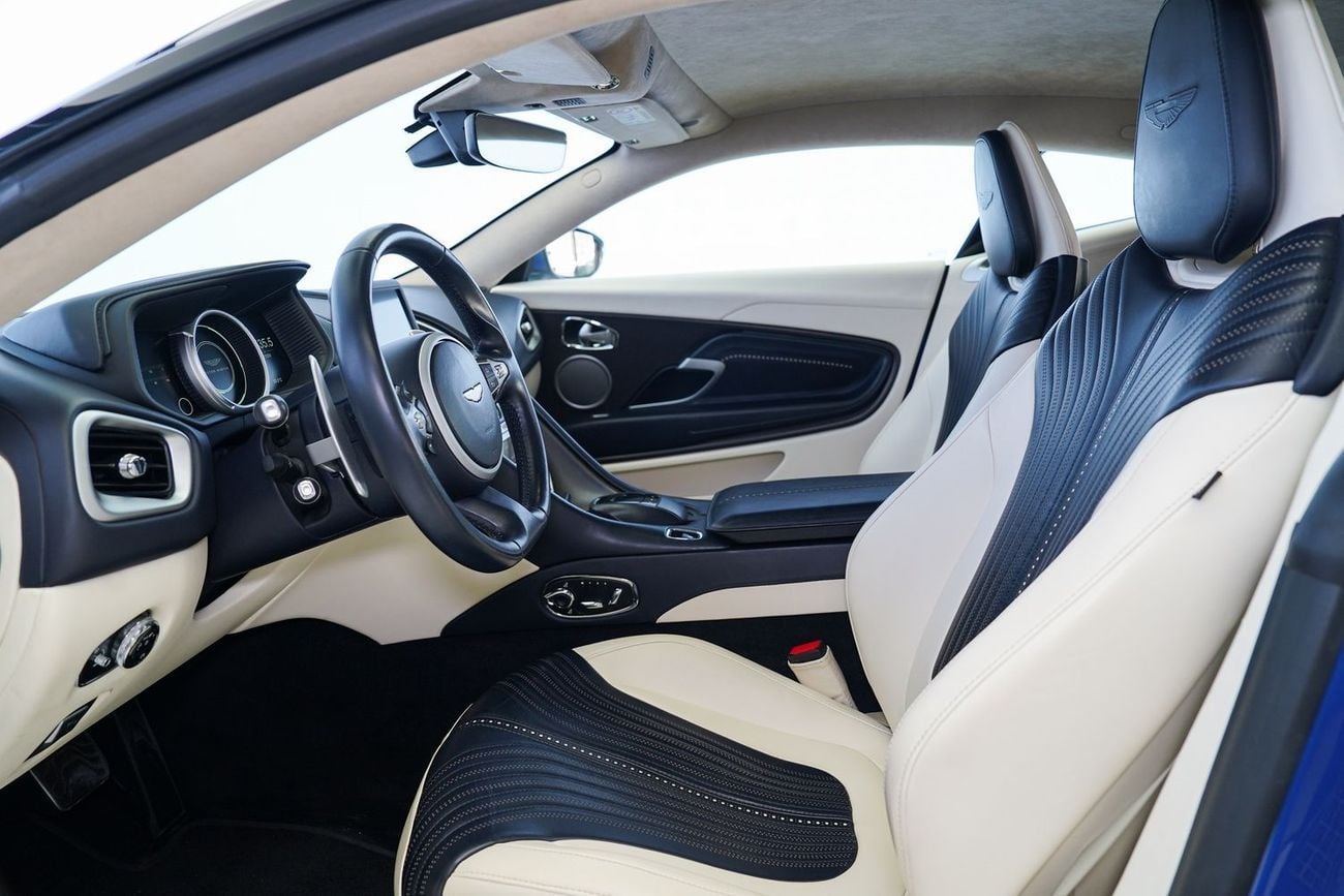 Aston Martin DB11 STD