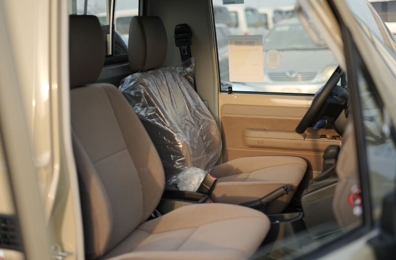 Toyota Land Cruiser Pick Up 2025 Toyota Land Cruiser LC 79 4.0L AT Petrol Basic (Beige)