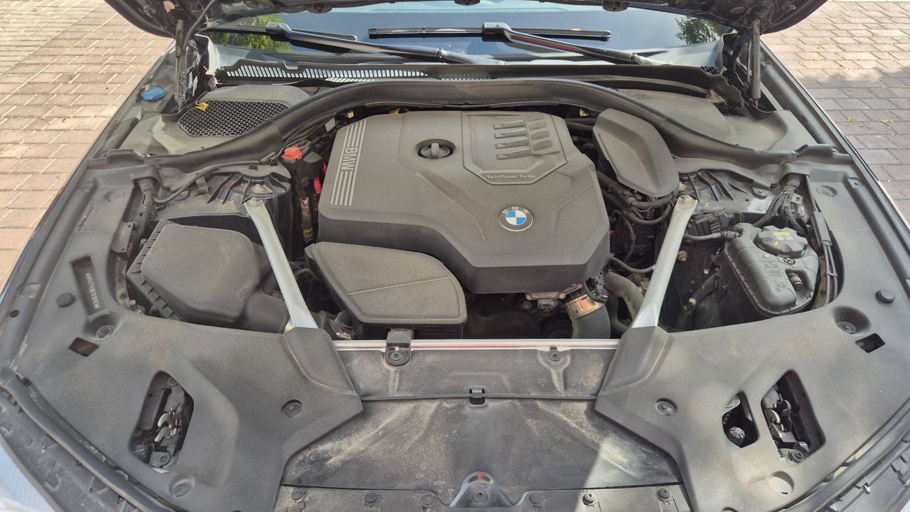 بي أم دبليو 520i TOURING