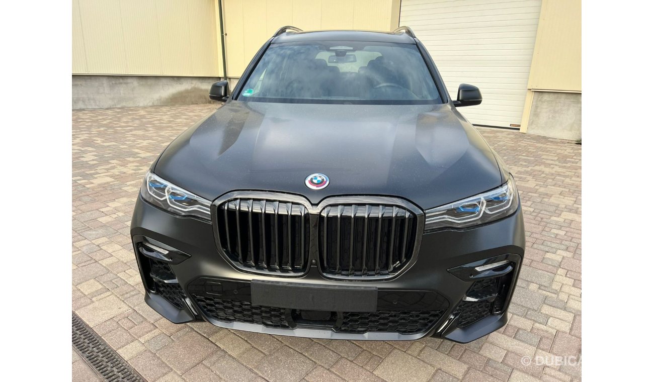 BMW X7 M50i Luxury BMW X7 M50I DARK SHADOW EDITION LIMITED