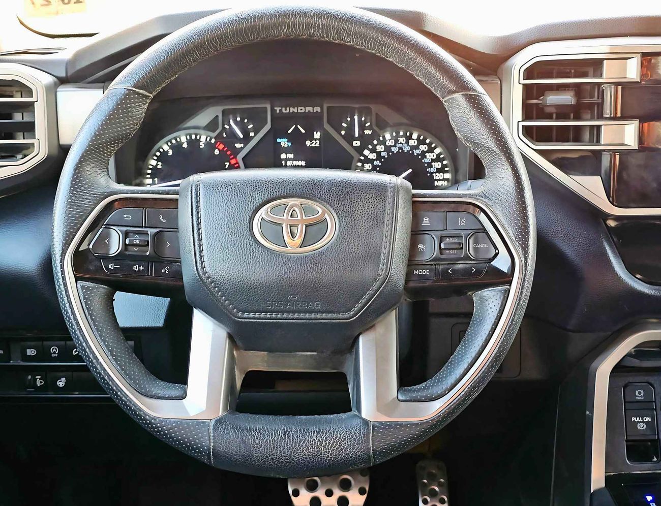 تويوتا تاندرا CREWMAX TRD SR5/ 4WD/ LOW MILEAGE/ ORG AIRBAG/ 2322 MONTHLY/ LOT# 9666