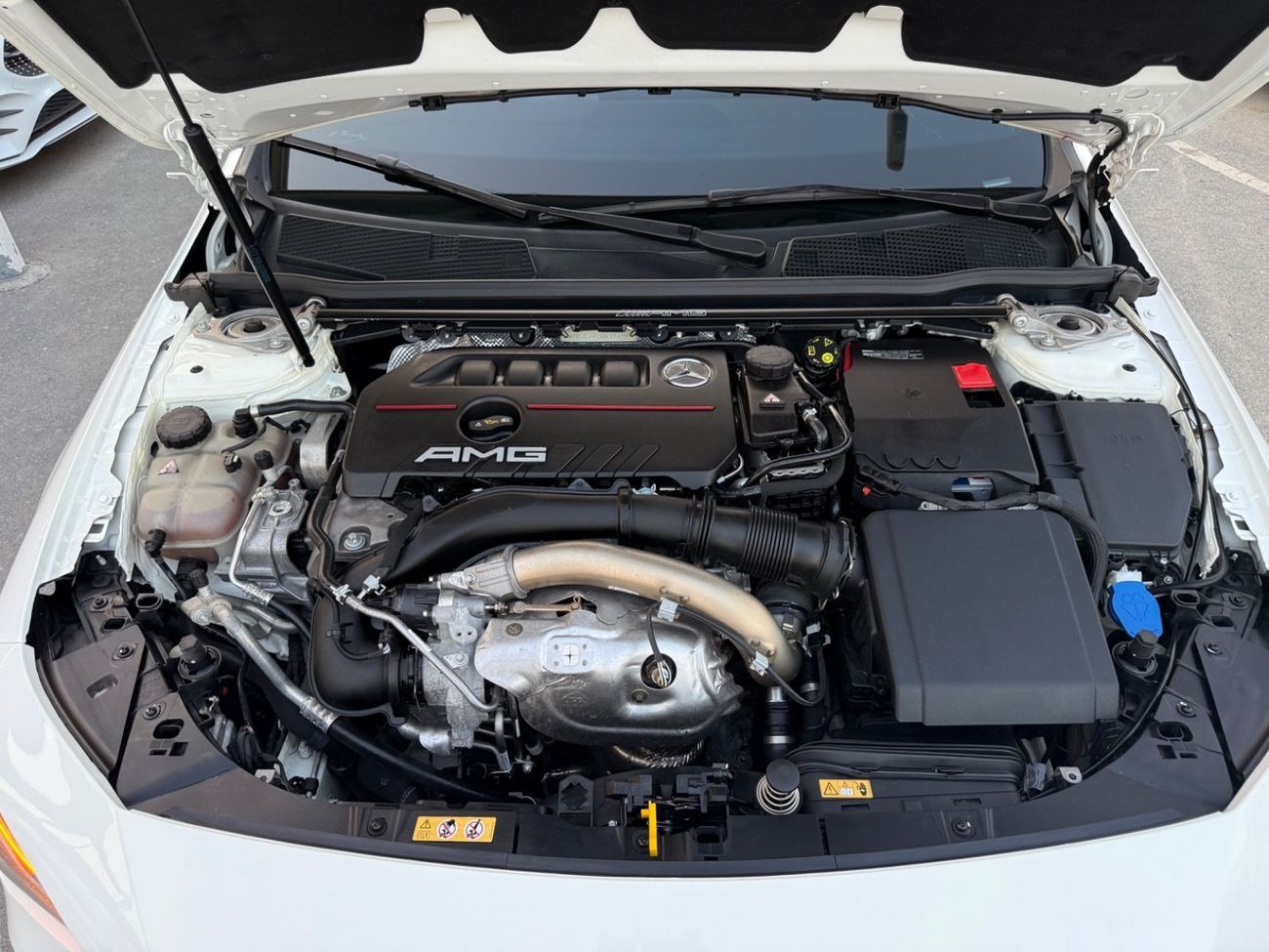 Mercedes-Benz CLA 35 AMG Std 2.0L