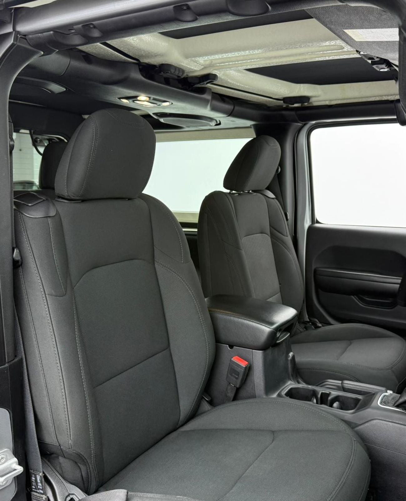 Jeep Wrangler 2021 Jeep Wrangler Sport, 2026 Jeep Warranty, Full Jeep Service History, Excellent Condition, GCC