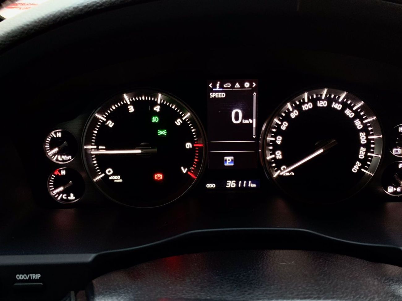 Toyota Land Cruiser GXR1