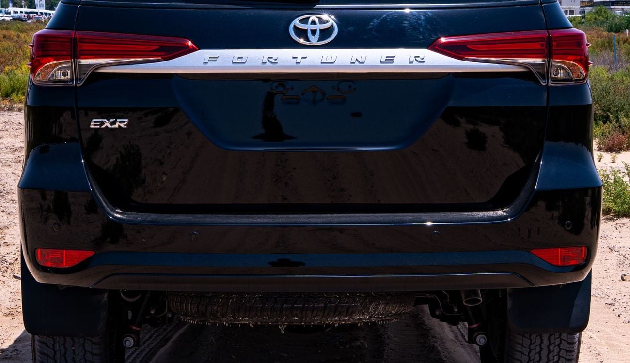 تويوتا فورتونر Toyota Fortuner 2026 2.7L 4×4 SUV  black