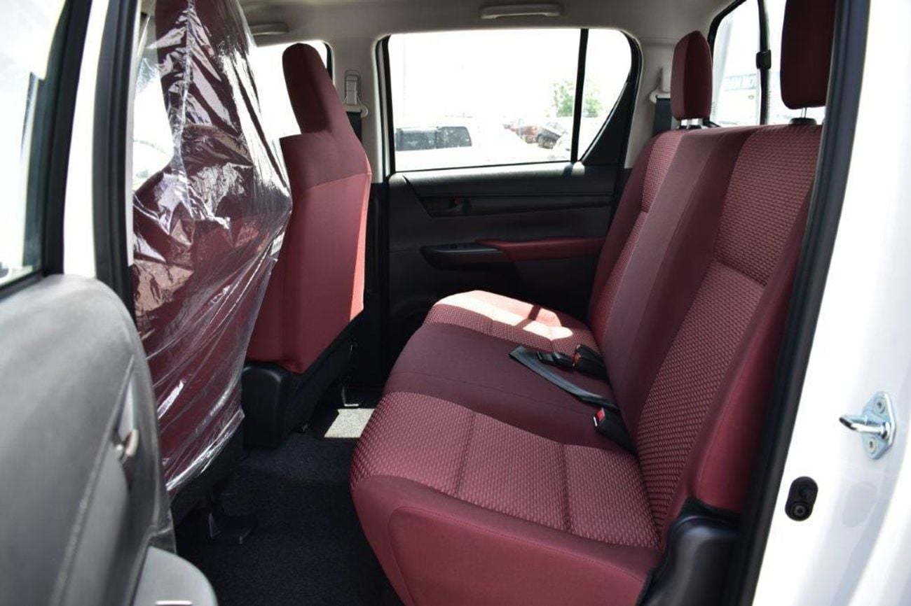 تويوتا هيلوكس GL 2.4L Double Cab Utility