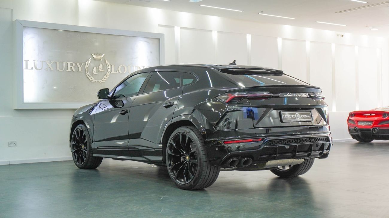 لامبورغيني اوروس