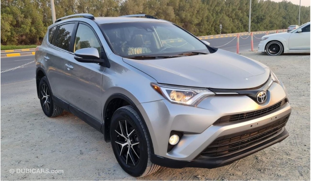 تويوتا راف ٤ 2018 4WD PUSH START, SUNROOF, ALLOY WHEELS FOR URGENT SALE