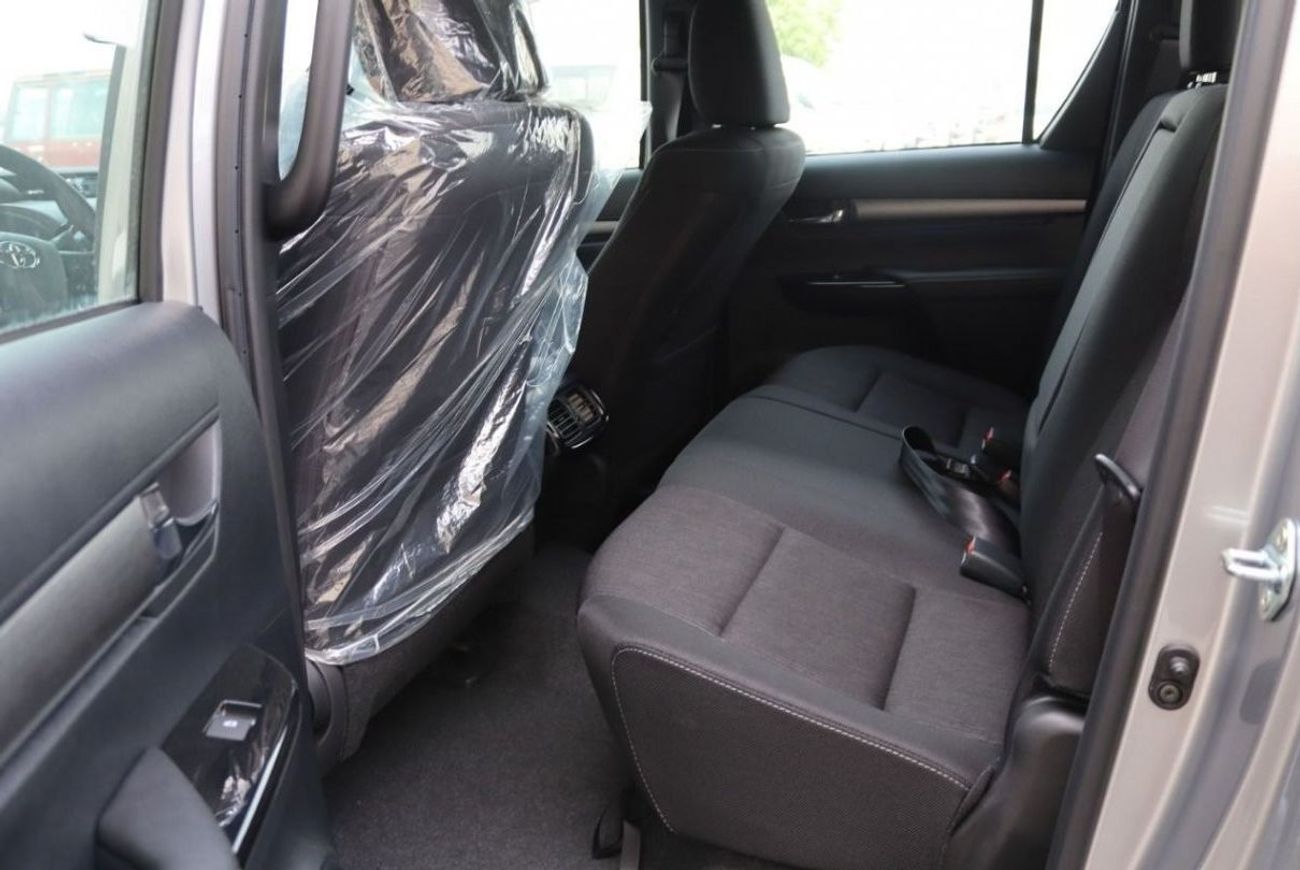 Toyota Hilux 2023 TOYOTA HILUX ADVENTURE 2.8 DIESEL MANUAL TRANSMISSION  **التصدير فقط خارج الخليج**