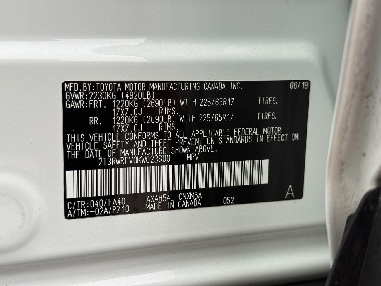 تويوتا راف ٤ XLE 2.5L