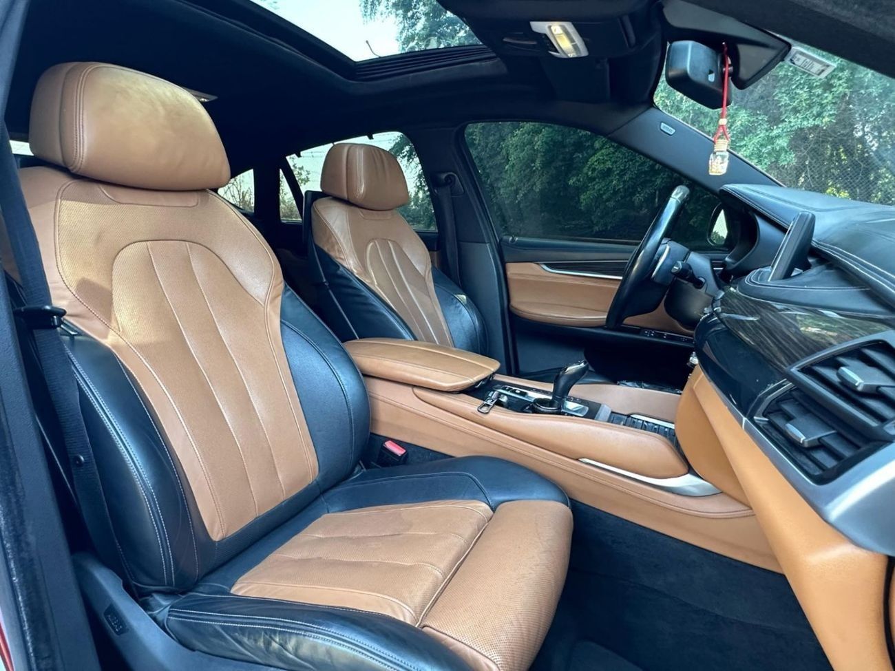 بي أم دبليو X6 50i Luxury 4.4L BMW X6 X DRIVE50i 2015 GCC FULL OPITION // PERFECT CONDITION