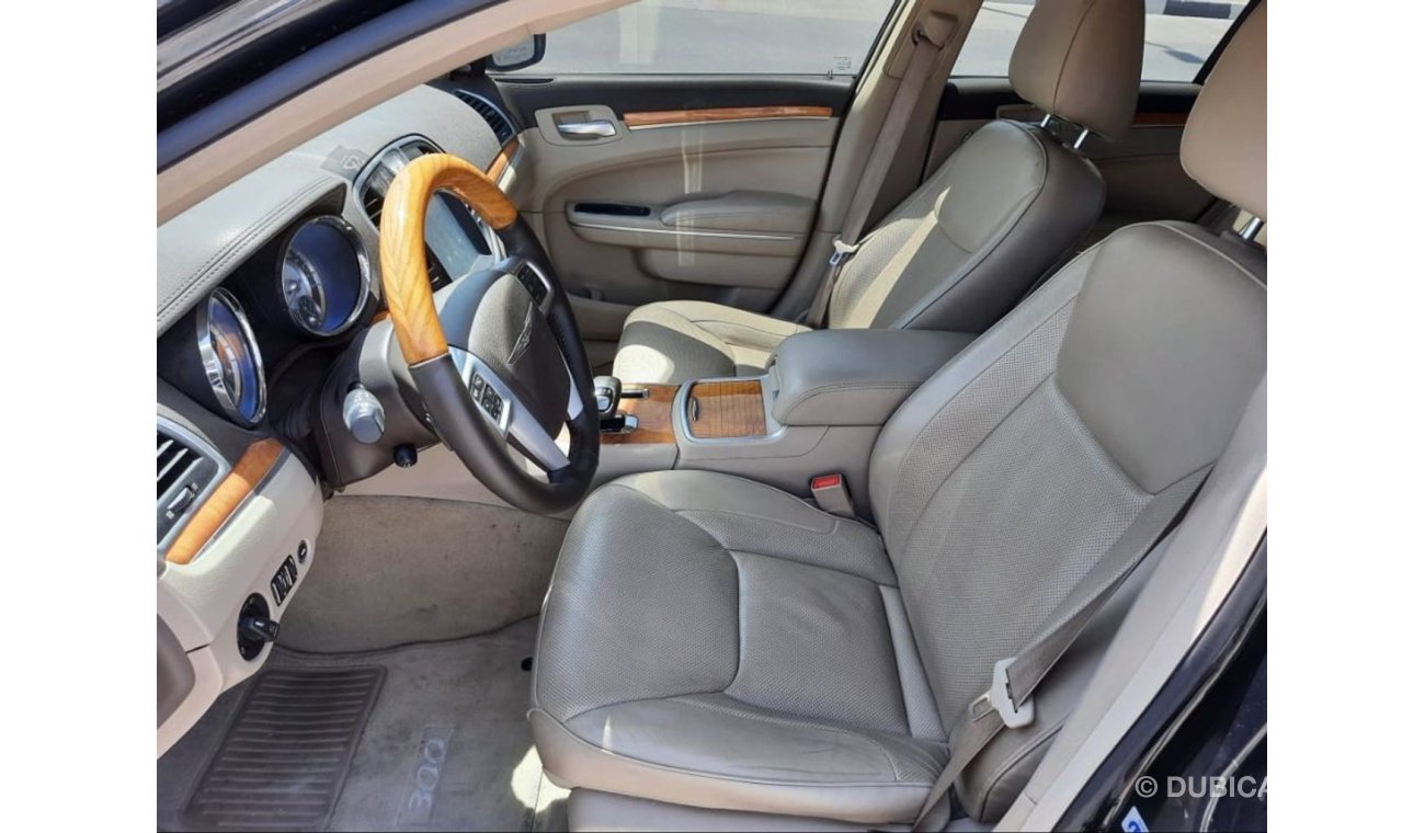 Chrysler 300C Chrysler C300 g cc 2014 full option no 1 accident free