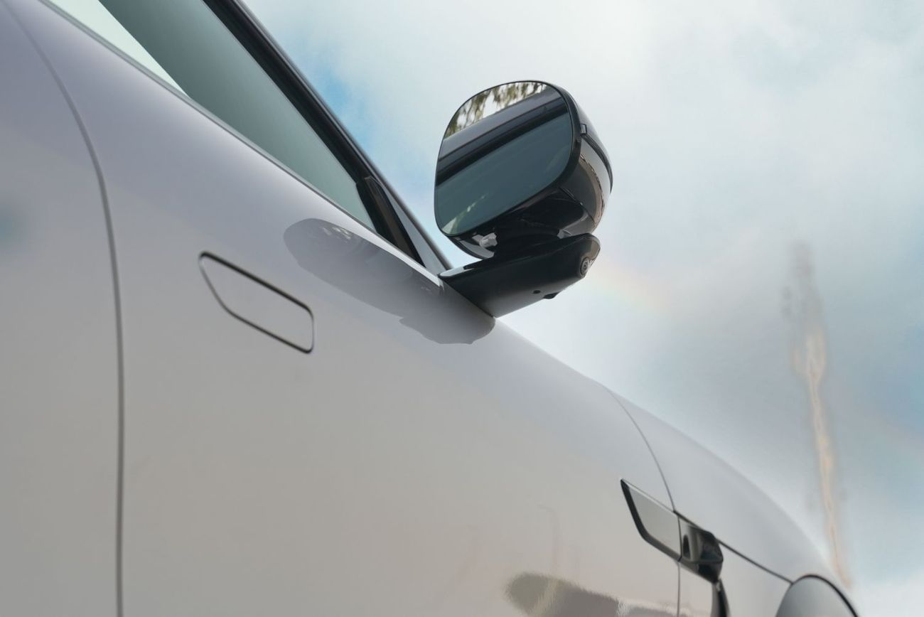 شاومى YU7 Xiaomi YU7 2025 – Ultra-long Range High-Performance 4WD Max