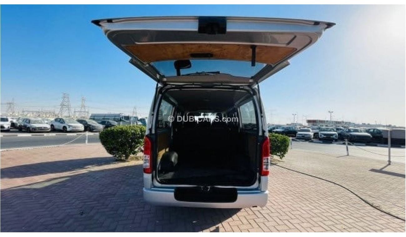 Toyota Hiace 2015  | AT | Diesel | 4WD | KDH206 | 3.0L | Silver | CLEAN VAN DX TYPE