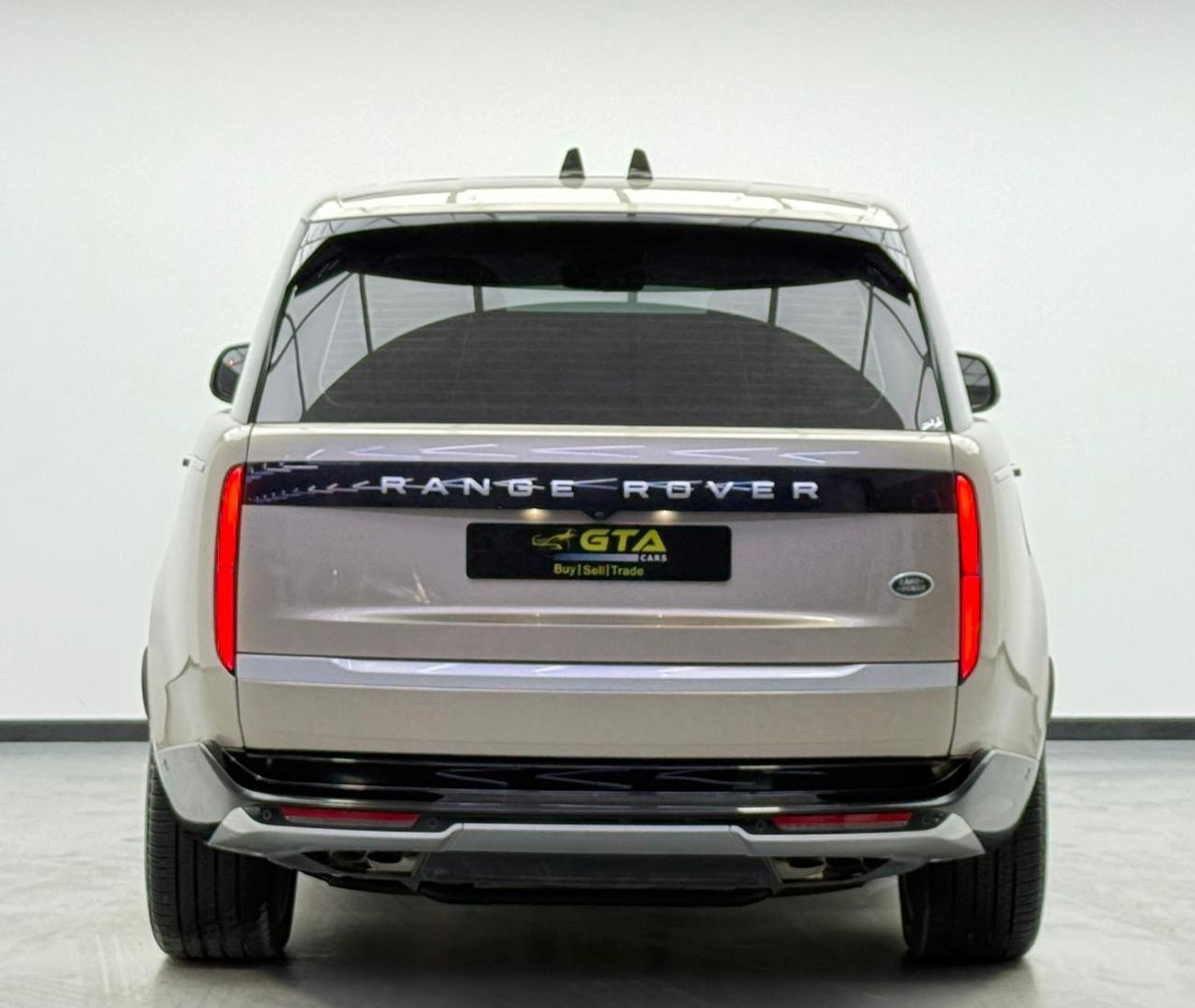 لاند روفر رينج روفر 2022 Range Rover Vogue P530 First Edition, June/2027 Range Rover Warranty, Range Rover Full Service