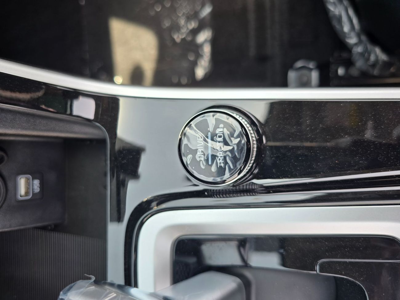 Kia Seltos available white dual tone and grey dual tone