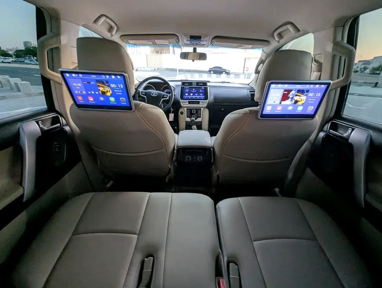 Toyota Prado TX-L Facelifted With Interior And Exterior TXL GCC Specs In excellent Condition