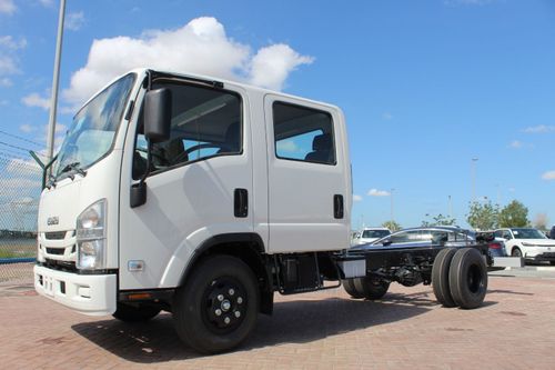 إيسوزو NPR Double Cabin Truck