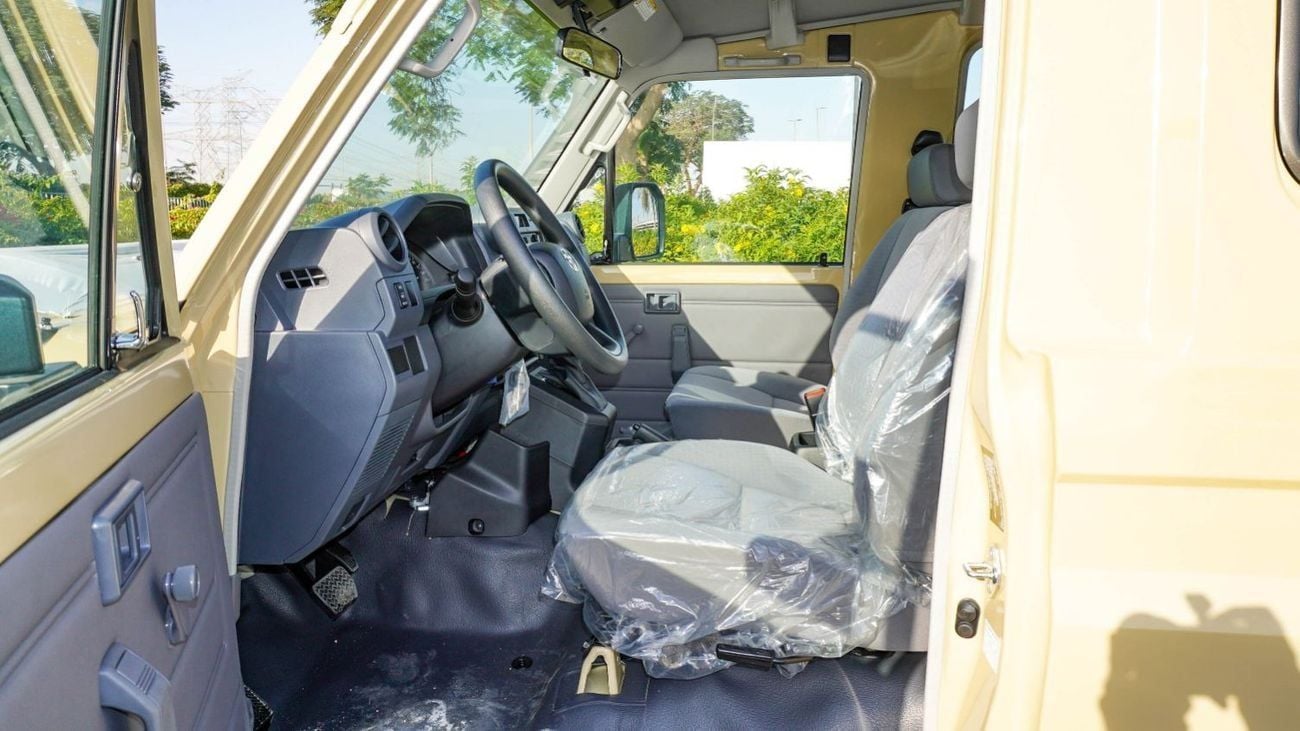 Toyota Land Cruiser 70 LC 78 HARDTOP 4.0L AT ECTAGR019 - 2026 Toyota LC78 3 Doors Hardtop - 4.0L Petrol Auto Beige - With Snorkel