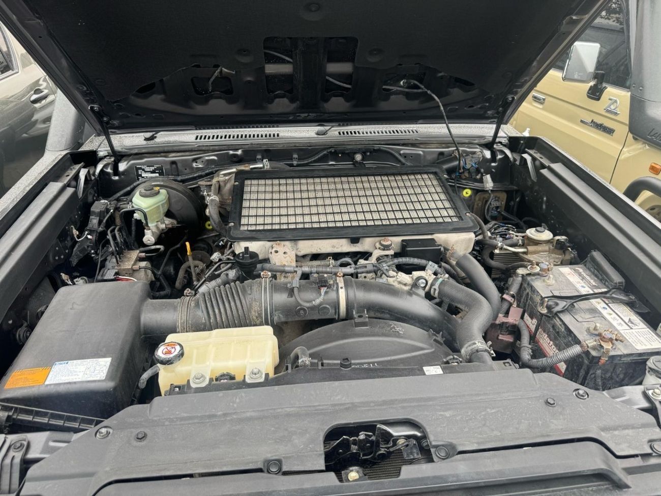 تويوتا لاند كروزر 70 Diesel 4.5 Liter Right Hand Drive 5 Doors Manual Gear