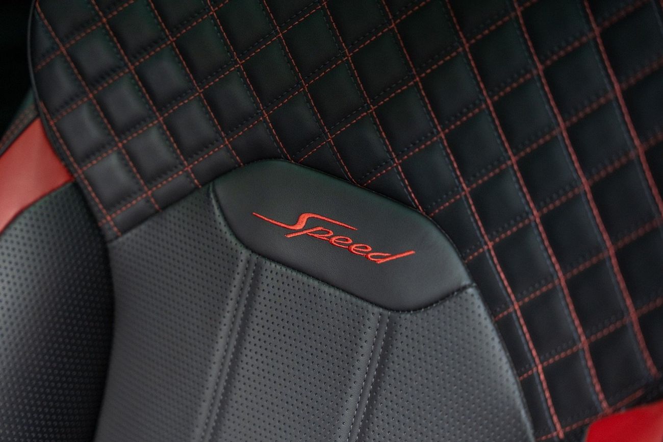 بنتلي بينتايجا Bentayga 4.0T