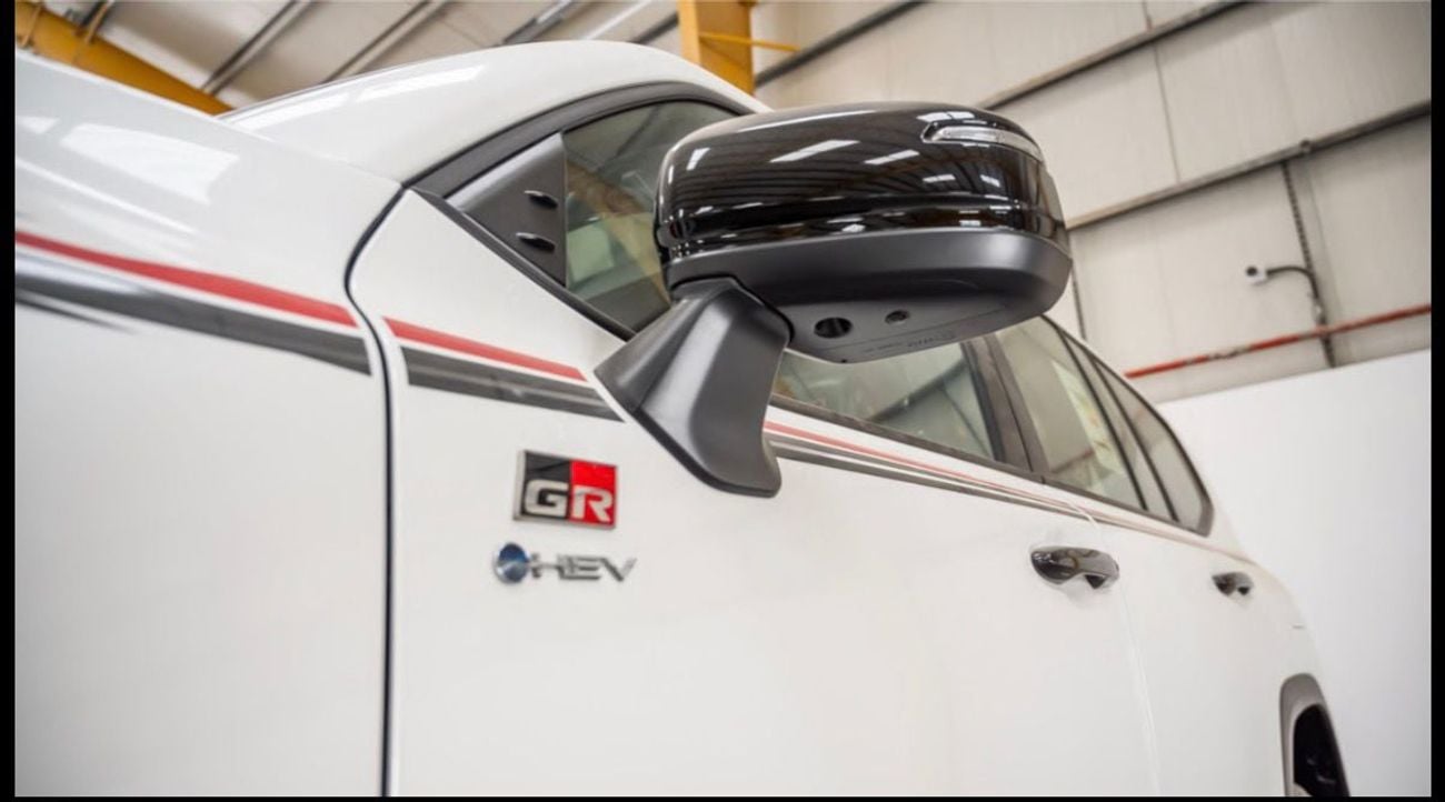 تويوتا لاند كروزر TOYOTA LC300 GR 3.5L HEV PETROL HYBRID 2026 GCC