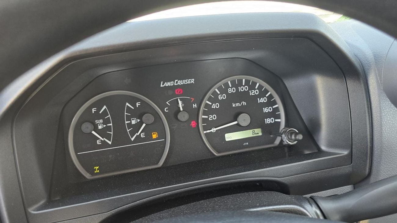 Toyota Land Cruiser Pick Up LC79 SC 4.2 MT 2025 P/W & diff lock