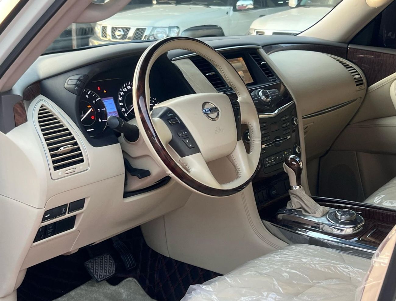 نيسان باترول SE Platinum 5.6L