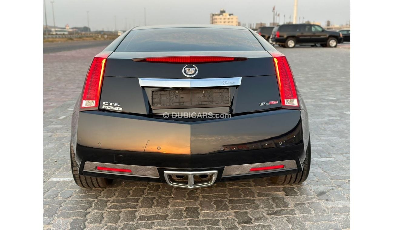 Cadillac CTS Cadillac CTS Coupe 2012 PRICE 22.000 AED Traveld Distance 181000km GCC Specefecation V6  3.6 L Very 