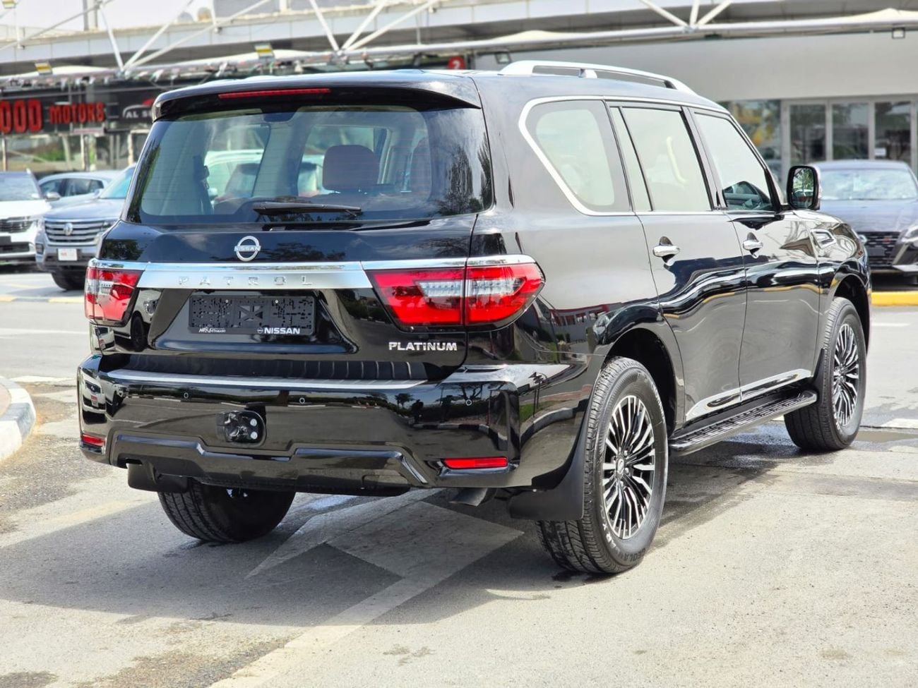 Nissan Patrol SE Platinum City 4.0L 2022 GCC LOW MILEAGE SINGLE OWNER IN MINT CONDITION