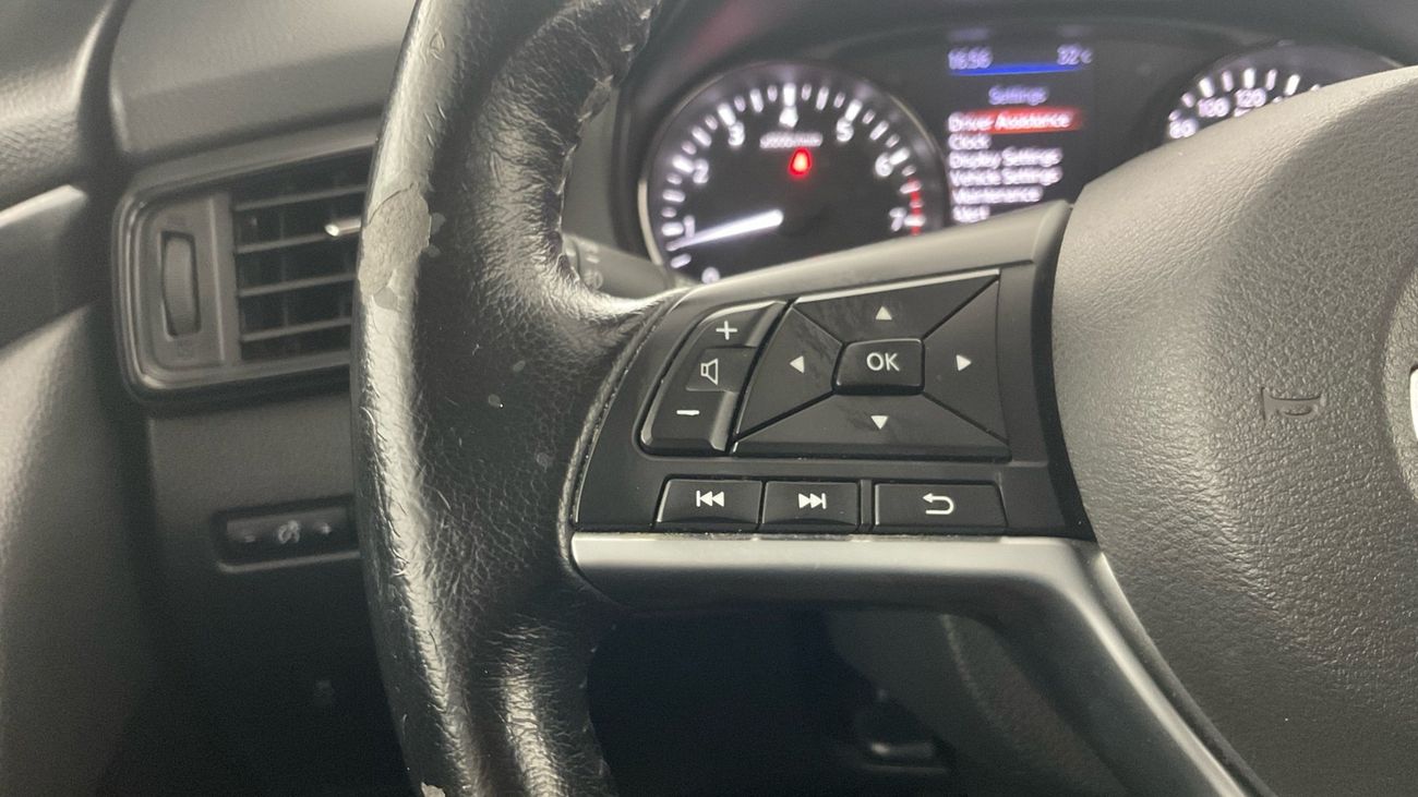 نيسان إكس تريل 2.5 SL 4WD 7STR AUTO LANE DEPARTURE | شامل الضمان | 0 ﺪﻔﻋﺓ ﺃﻮﻟﻯ