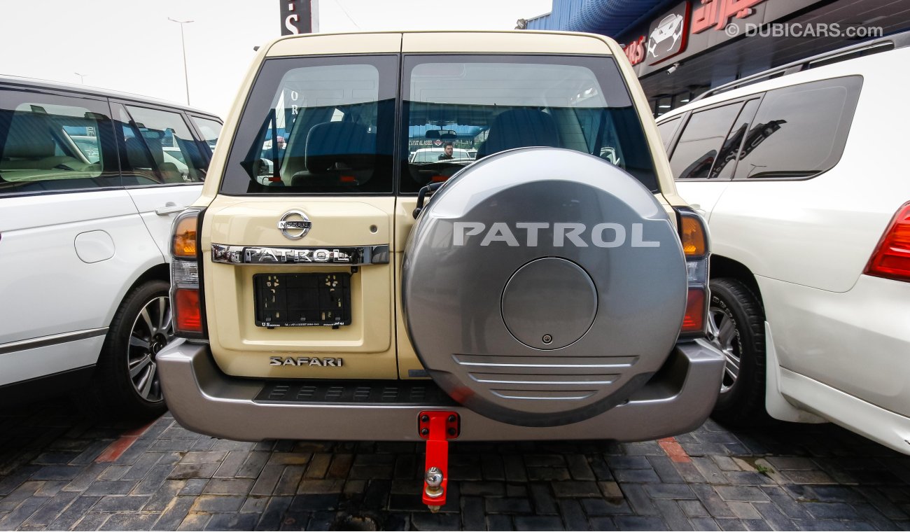 Nissan Patrol Safari