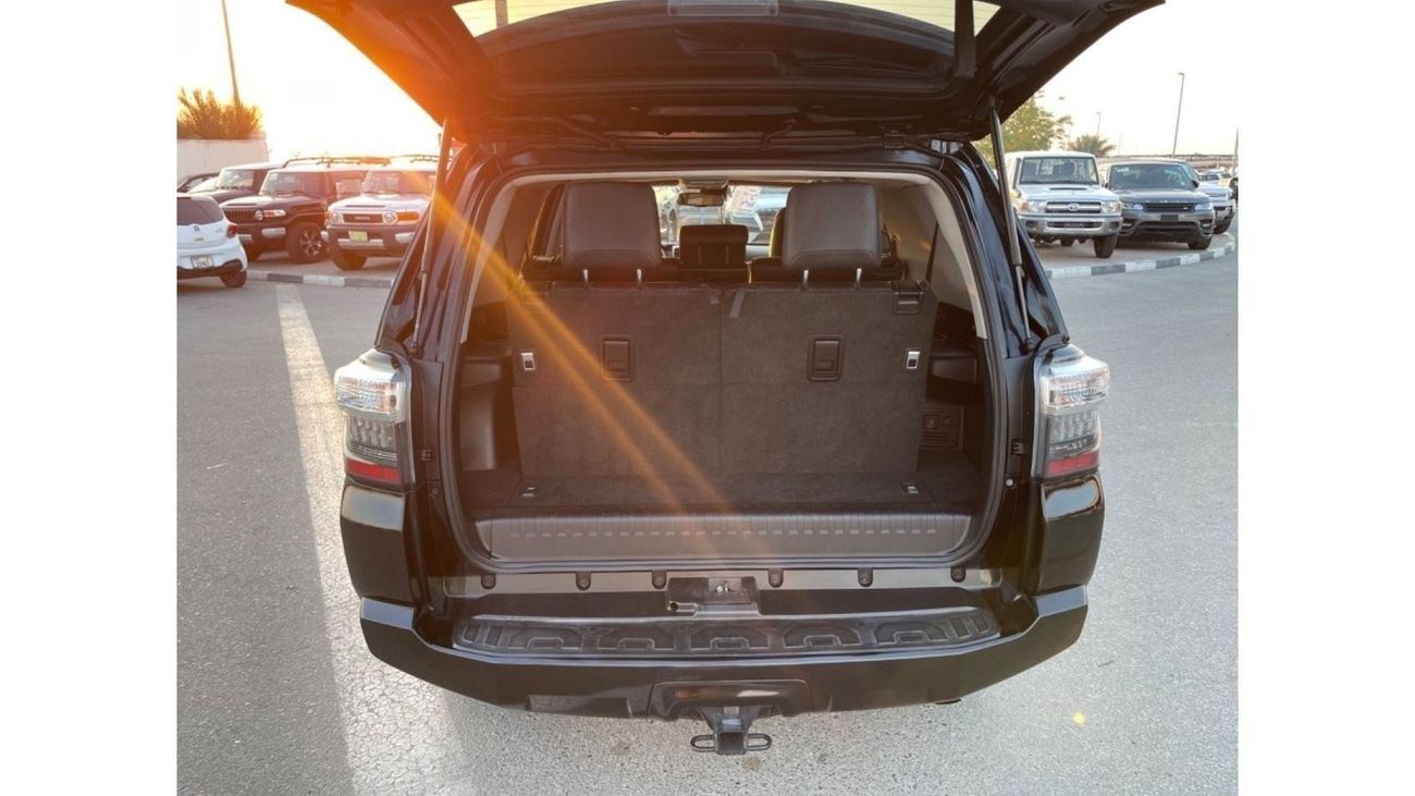 تويوتا Runner4 2020 TOYOTA 4RUNNER SR5 FULL OPTIONS IMPORTED FROM USA