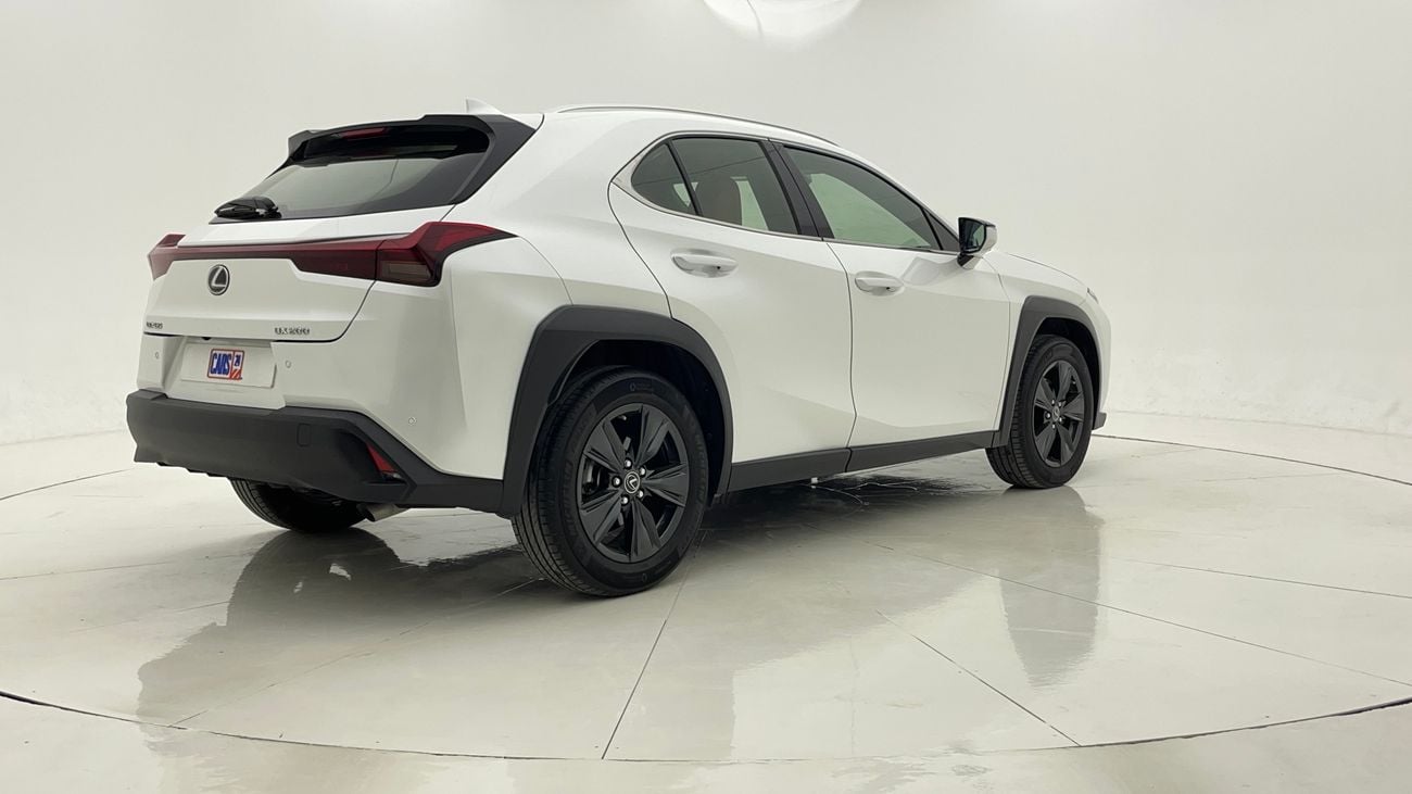 لكزس UX 200 F SPORT 2 | بدون دفعة مقدمة | اختبار القيادة في المنزل