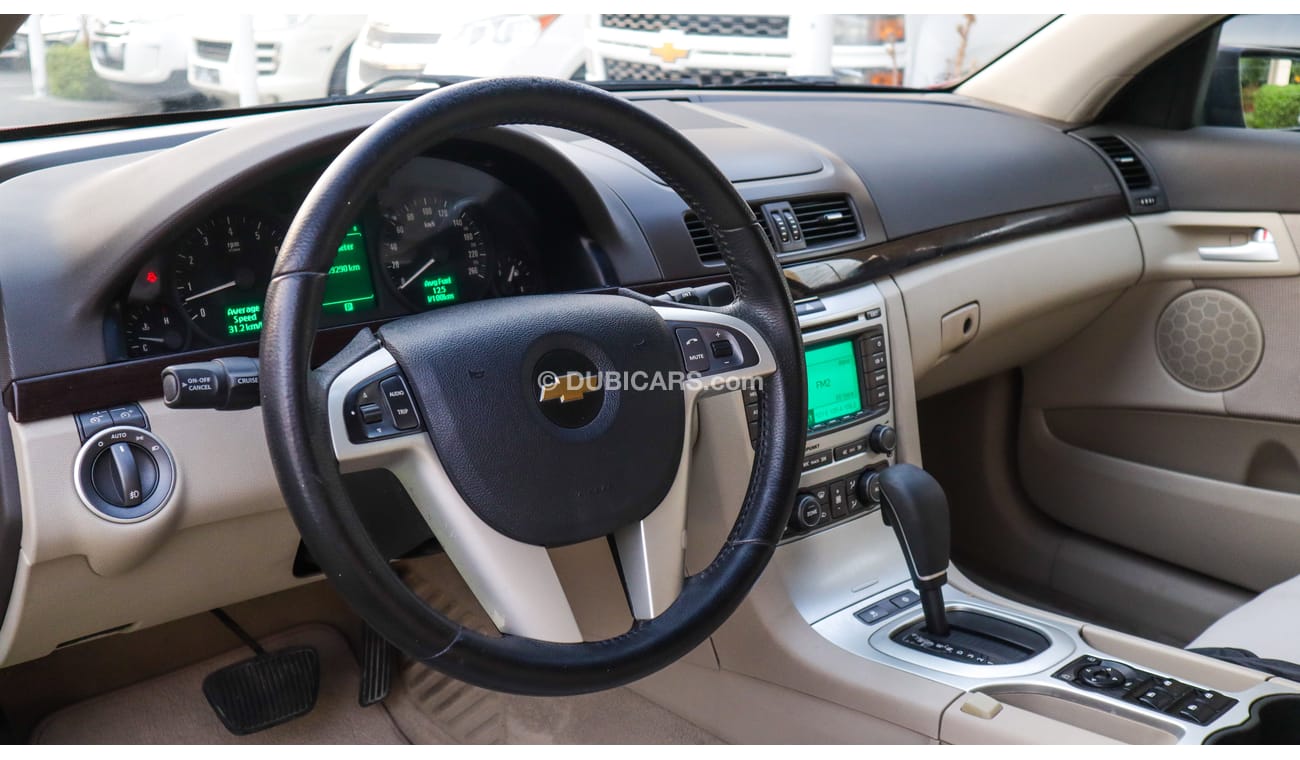 Chevrolet Lumina Gulf model 2009, red color, inside beige