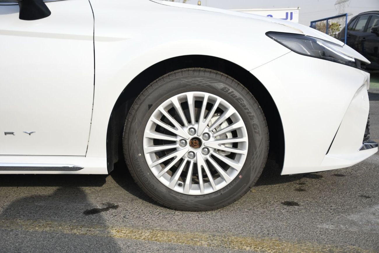 تويوتا كامري 2.5L LE Petrol GCC (Ready Stock)