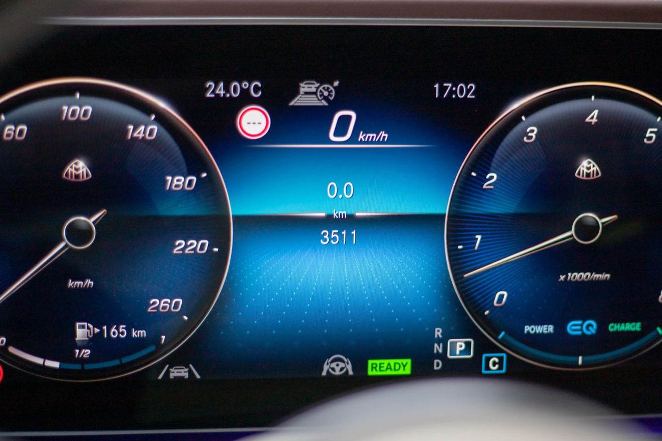 مرسيدس مايباخ gls600 مايباخ Maybach GLS600 | 2024 | 3,500 Km | Two Tone Color