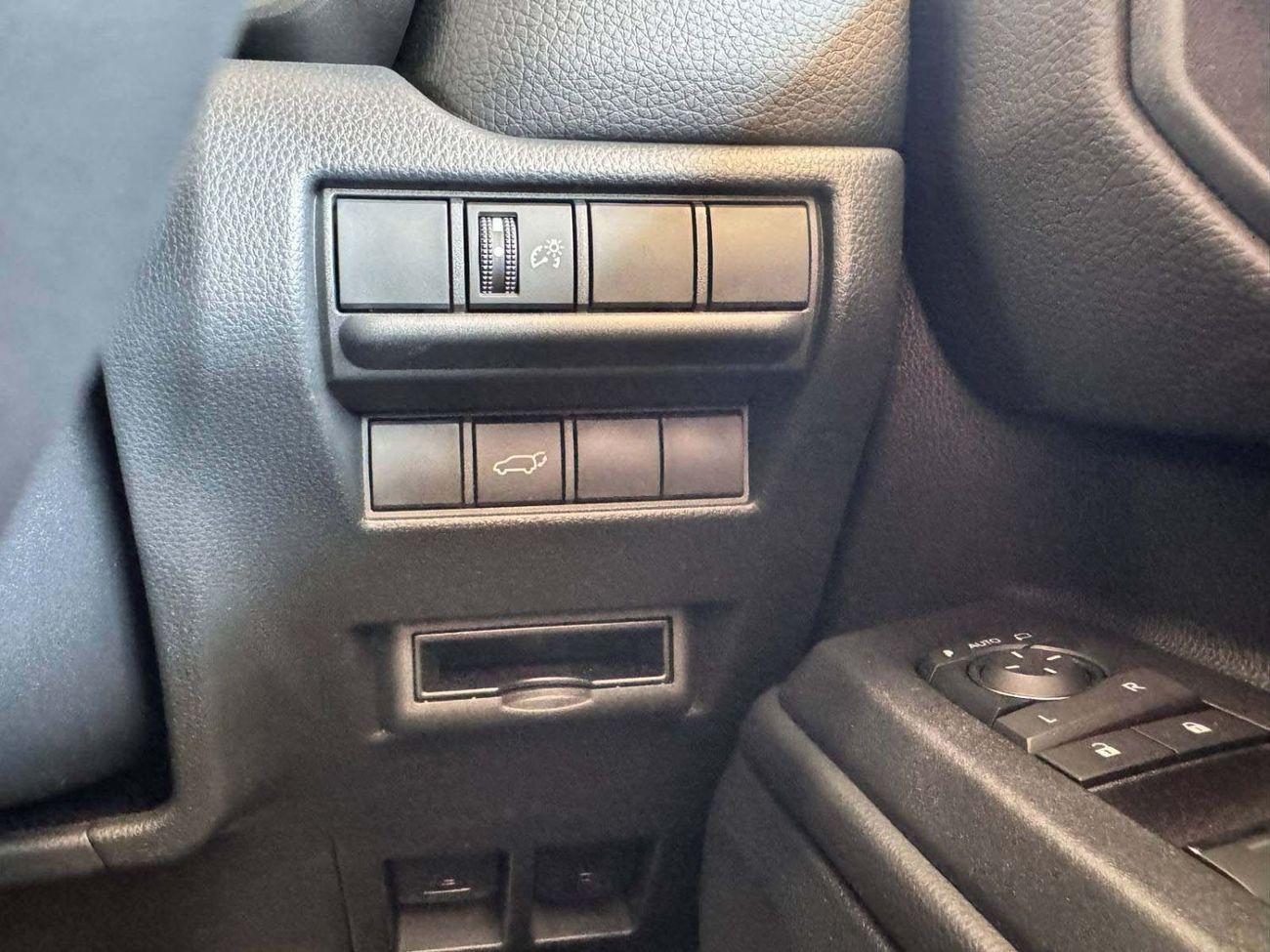 تويوتا برادو 2025 PRADO RIGHT HAND DRIVE AR- HIGH 2.8L DIESEL 0KM